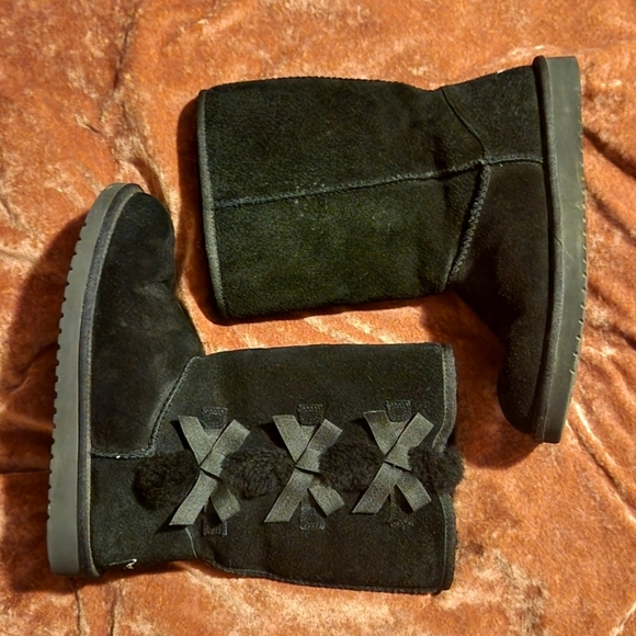 Koolaburra Womens Tall Black Bow Ugg Boots Size 10 - Picture 2 of 8